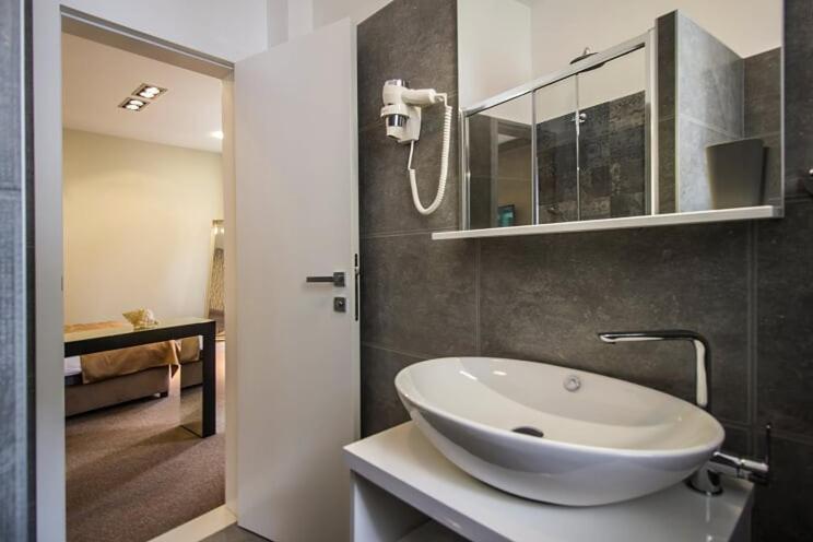 Central Luxury Rooms Omis Luaran gambar